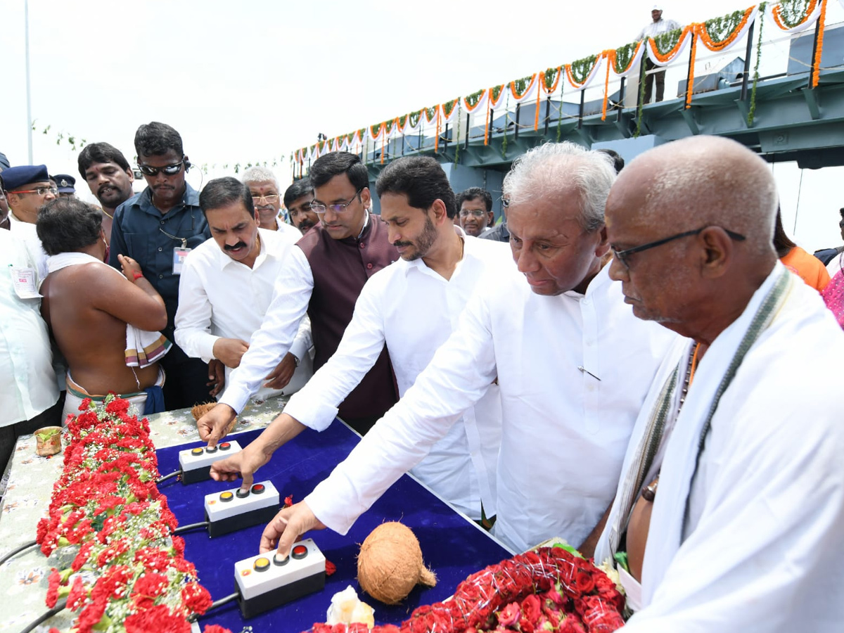 CM YS Jagan Nellore Tour Photo Gallery - Sakshi6