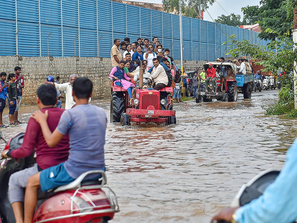 Heavy Flood in Bangalore Photos - Sakshi13