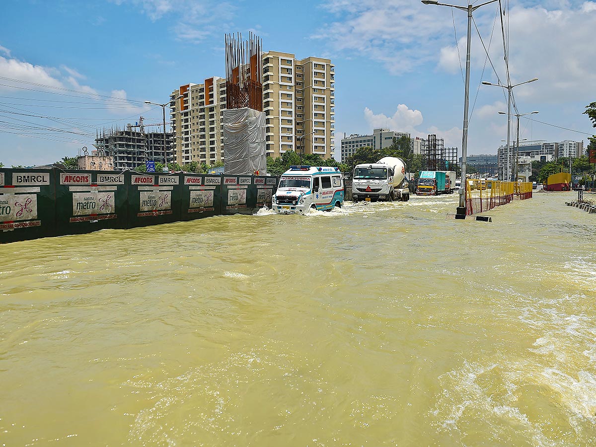 Heavy Flood in Bangalore Photos - Sakshi19