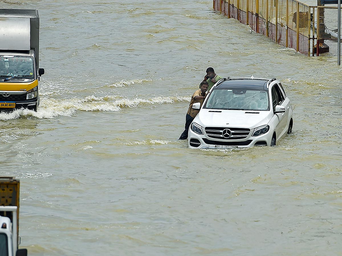 Heavy Flood in Bangalore Photos - Sakshi23