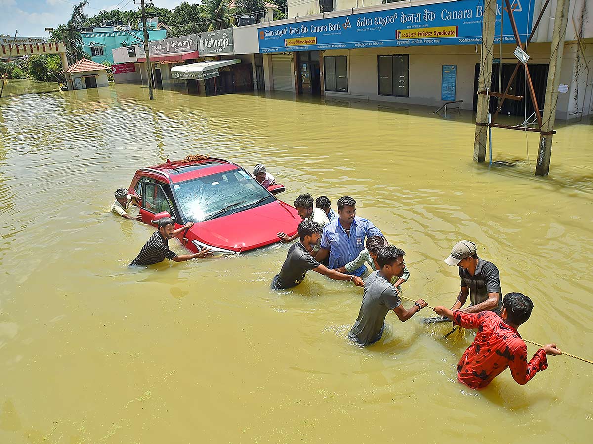 Heavy Flood in Bangalore Photos - Sakshi3