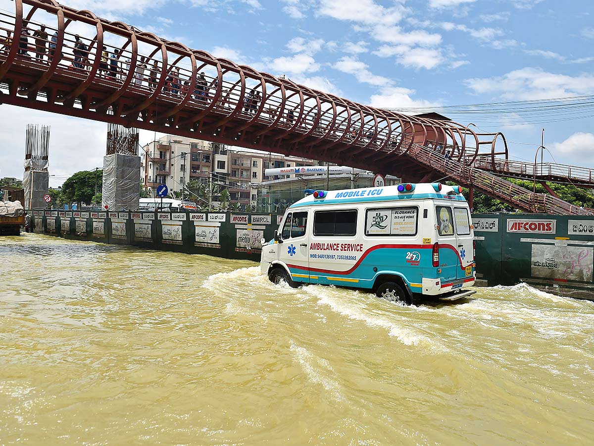 Heavy Flood in Bangalore Photos - Sakshi30