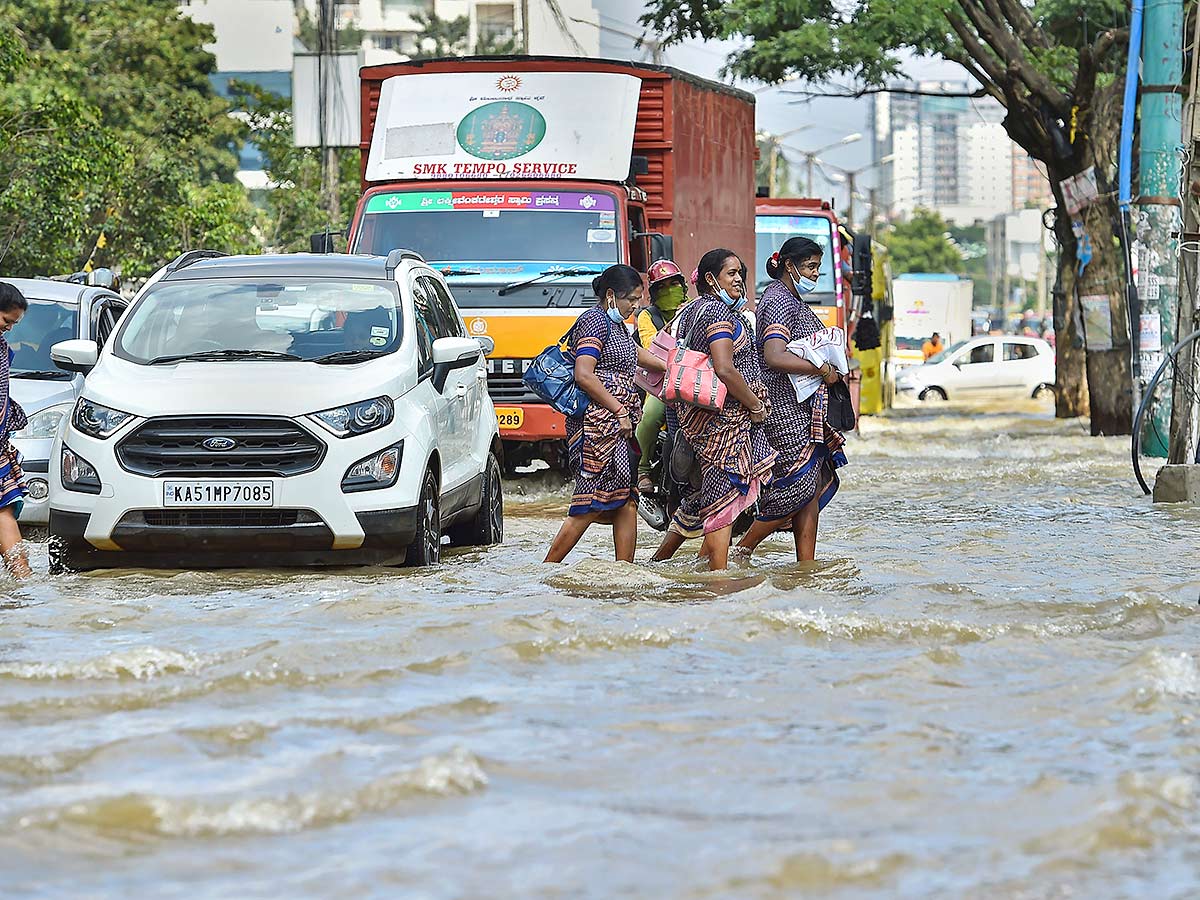 Heavy Flood in Bangalore Photos - Sakshi38