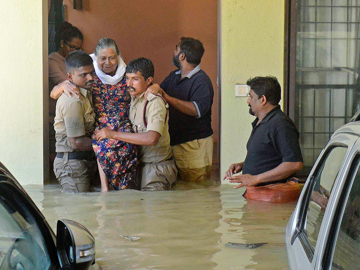 Heavy Flood in Bangalore Photos - Sakshi4