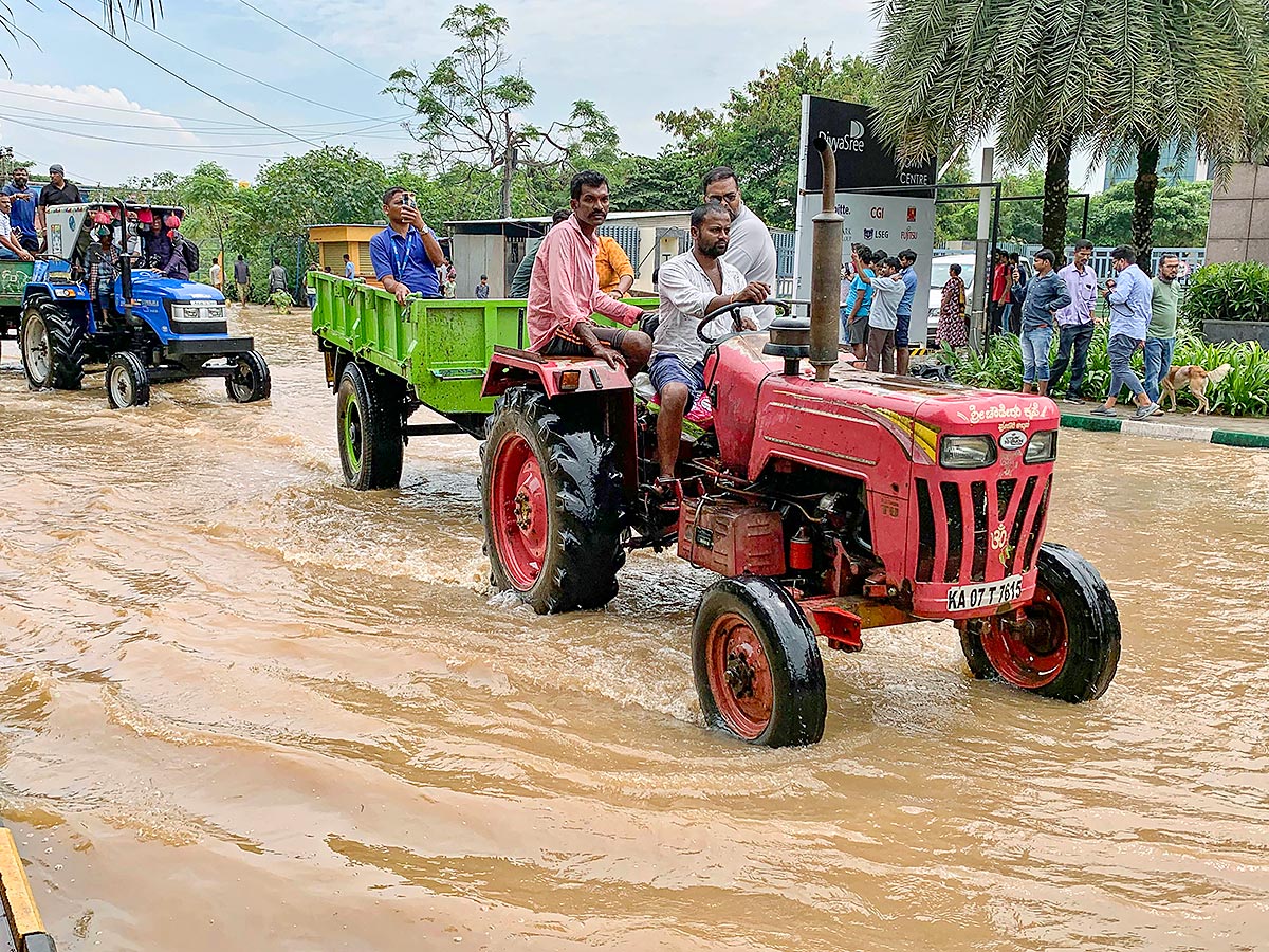 Heavy Flood in Bangalore Photos - Sakshi9