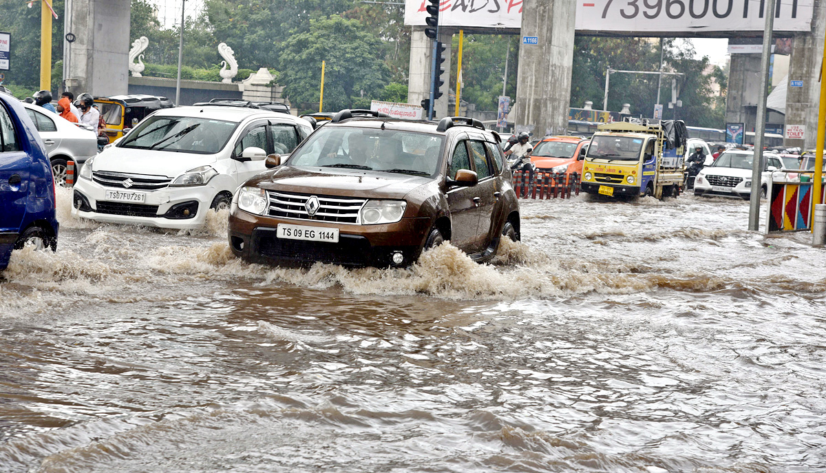 Heavy Rain in Hyderabad - Sakshi8