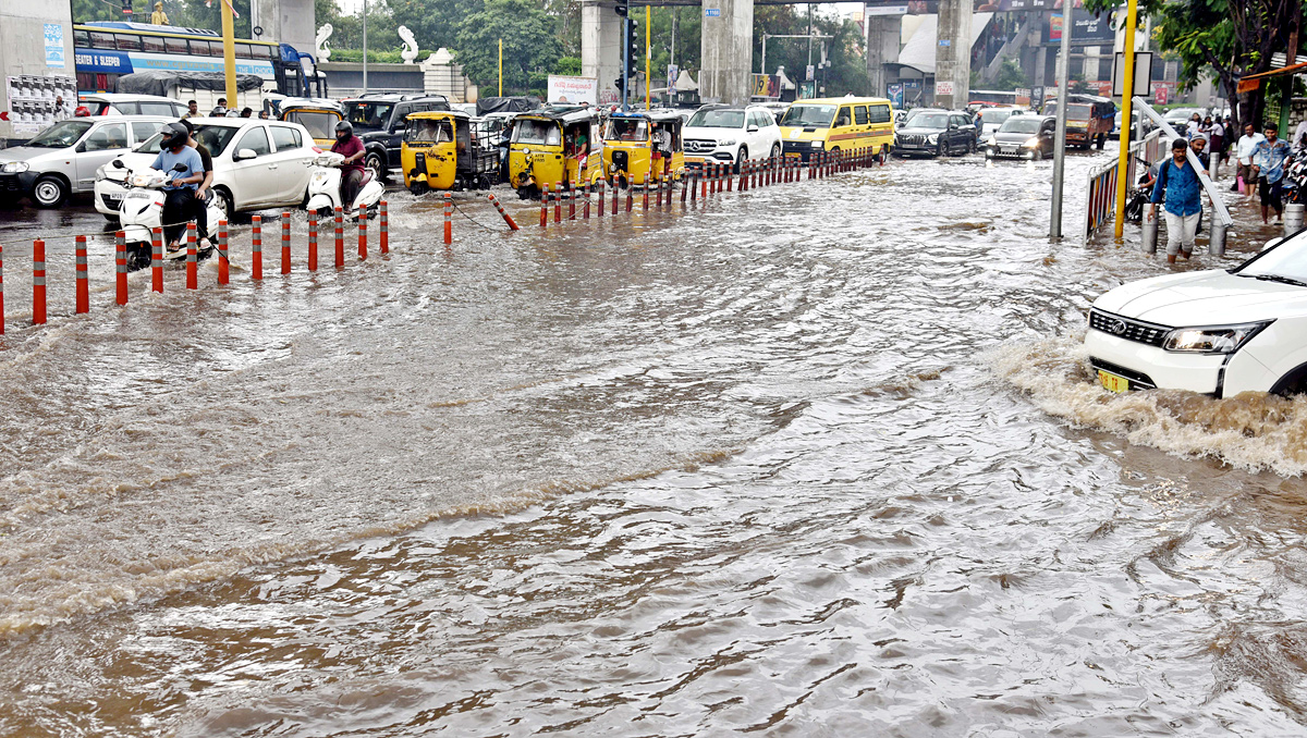 Heavy Rain in Hyderabad - Sakshi11