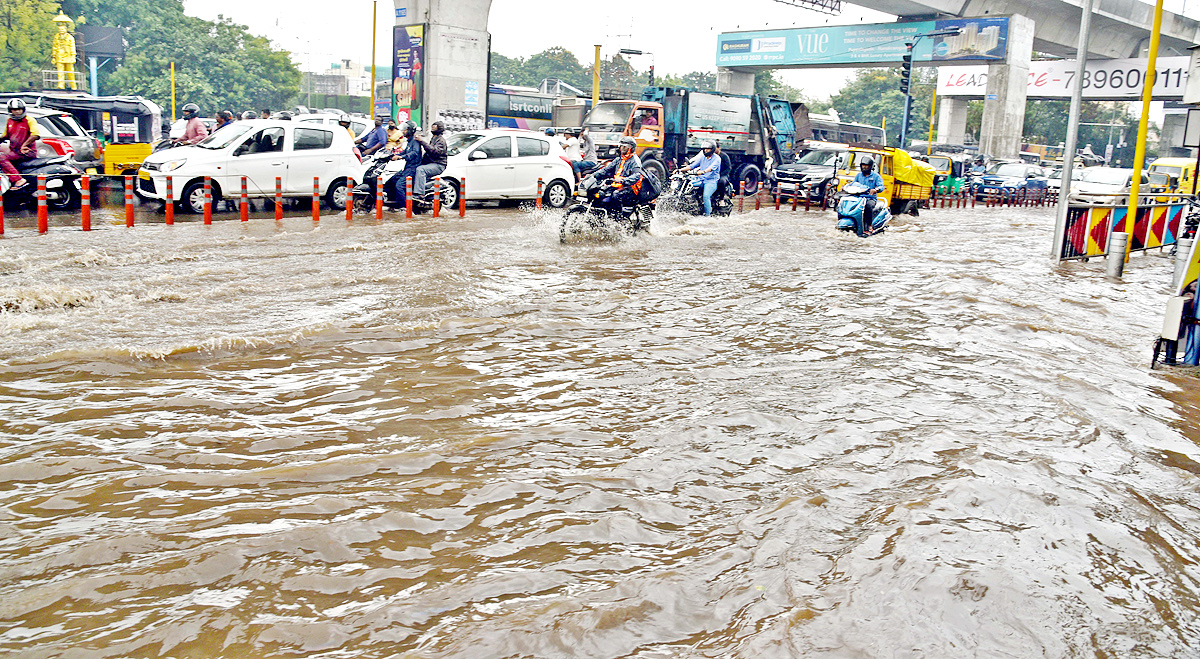 Heavy Rain in Hyderabad - Sakshi14