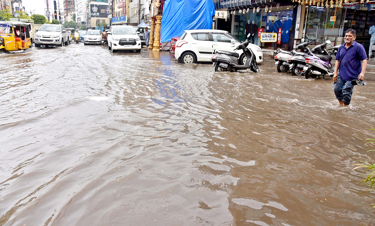 Heavy Rain in Hyderabad - Sakshi20