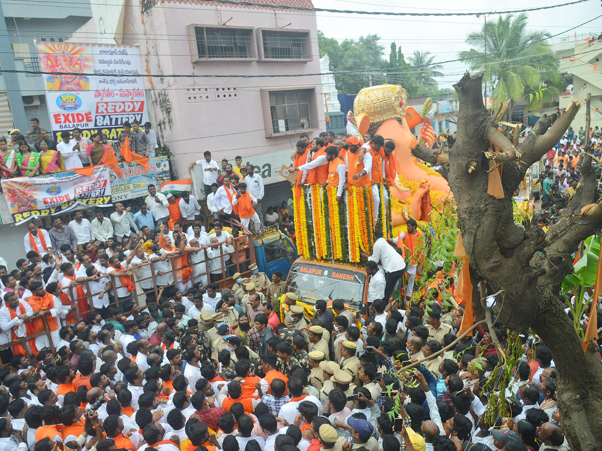 Balapur Laddu Auction 2022 Photo Gallery - Sakshi10