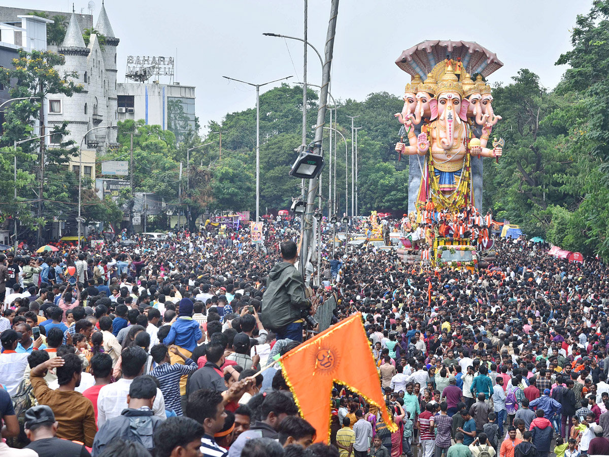 khairatabad ganesh nimajjanam Photo Gallery - Sakshi13