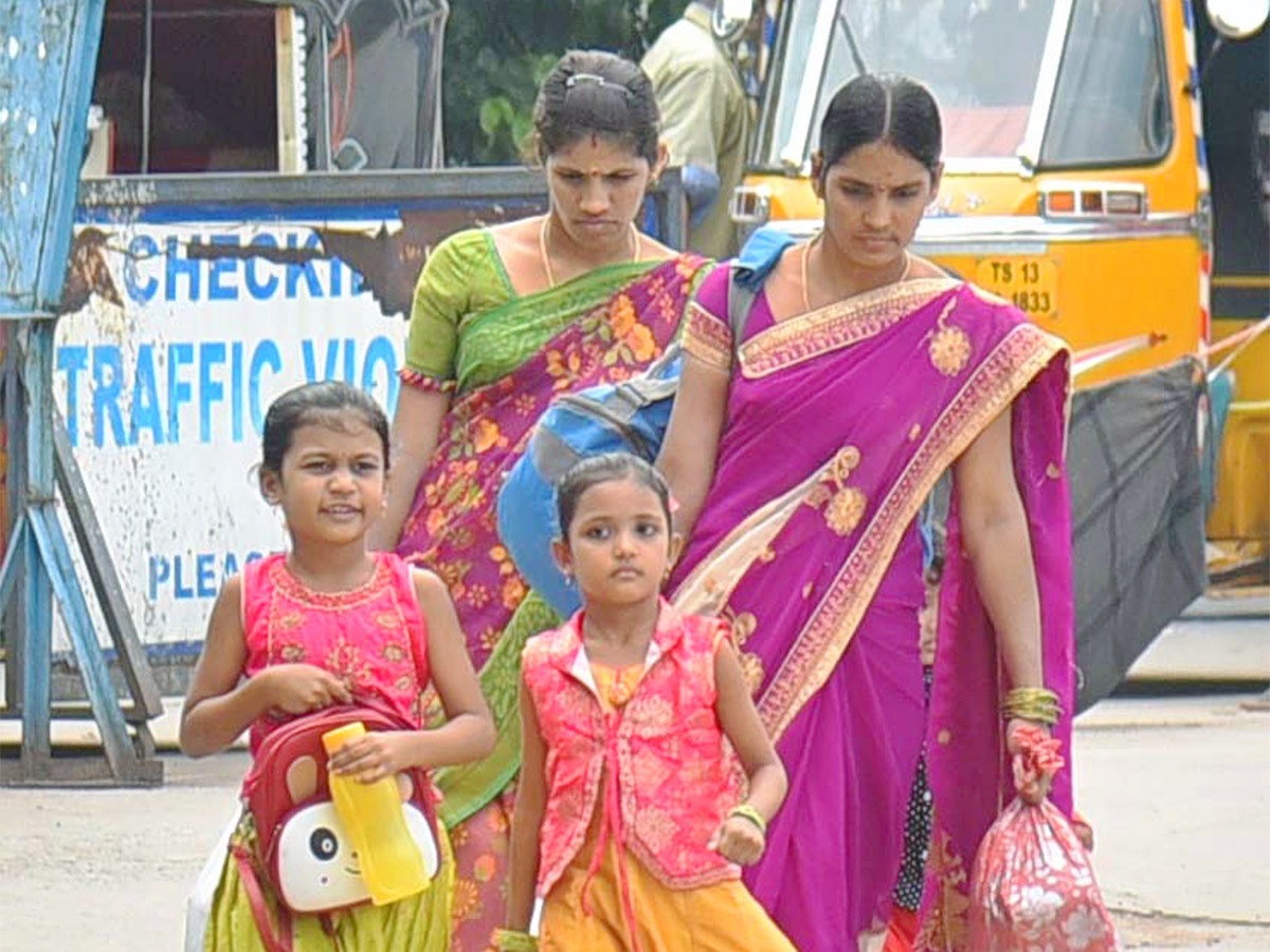 Dussehra Effect: Passengers Rush At Secunderabad And JBS Station, Pics Inside - Sakshi10