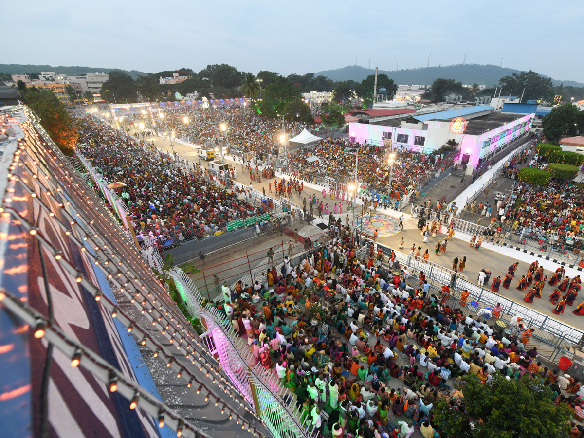 Tirumala Srivari Brahmotsavam 2022 Garuda Vahana Seva Photo Gallery - Sakshi9