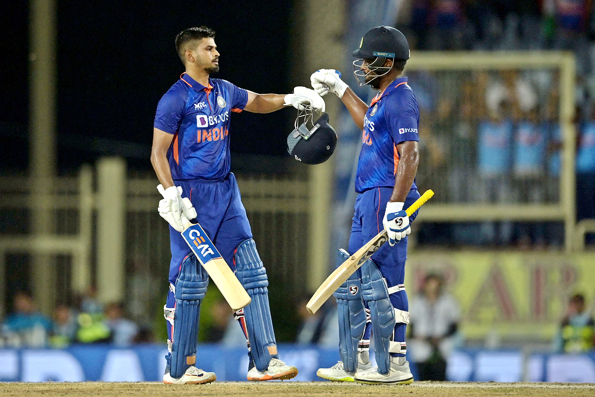 India Win By South Africa 2nd ODI - Sakshi16