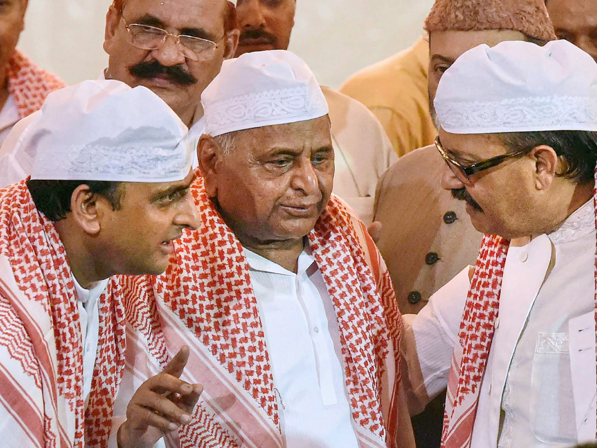 Remembering Mulayam Singh Yadav Pictures Photo Gallery - Sakshi12