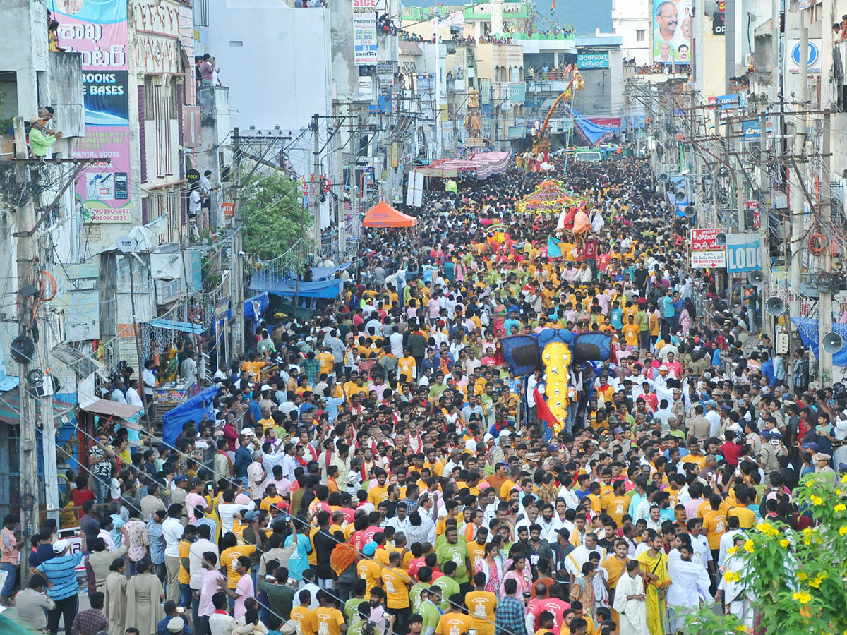 Pydithalli Ammavaru Sirimanu Utsavam Vizianagaram Photo Gallery - Sakshi19