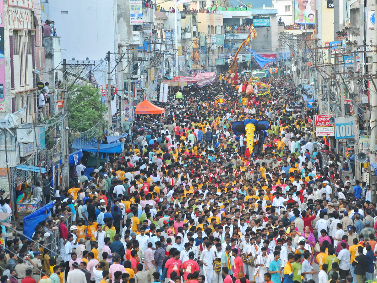 Pydithalli Ammavaru Sirimanu Utsavam Vizianagaram Photo Gallery - Sakshi20