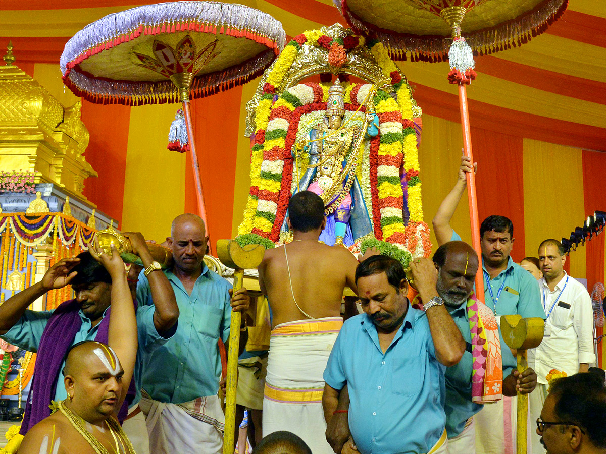 Sri Venkateswara Swamy Vaibhavotsavam in NTR Stadium Photo Gallery - Sakshi15