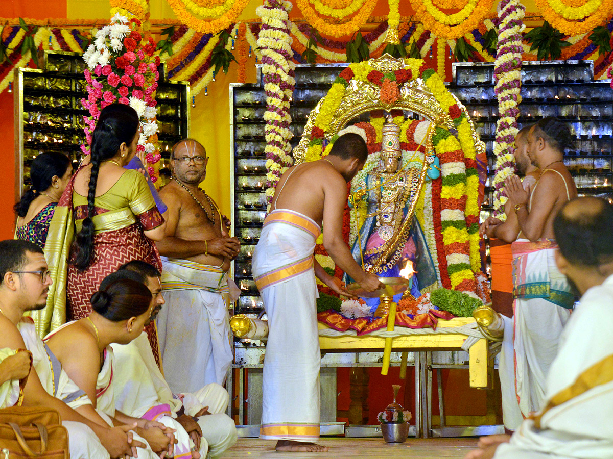 Sri Venkateswara Swamy Vaibhavotsavam in NTR Stadium Photo Gallery - Sakshi17