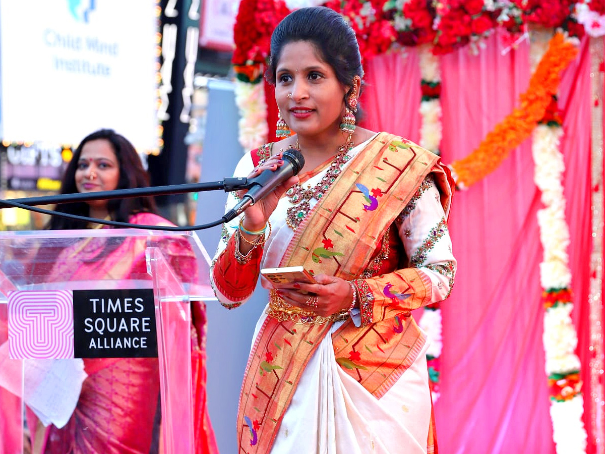 Bangaru Bathukamma festival celebrations in America Newyork Times Square Tana Photo Gallery - Sakshi12