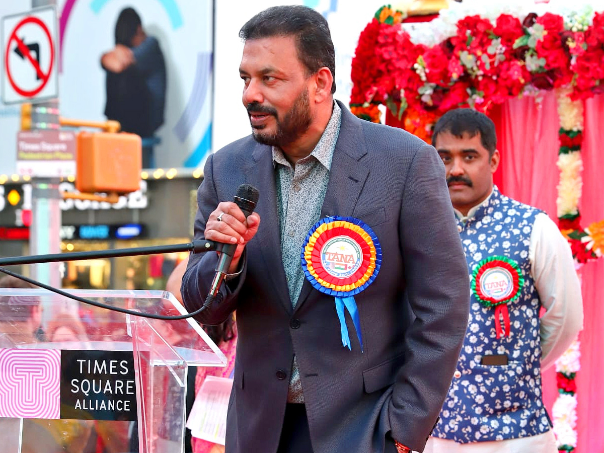 Bangaru Bathukamma festival celebrations in America Newyork Times Square Tana Photo Gallery - Sakshi13