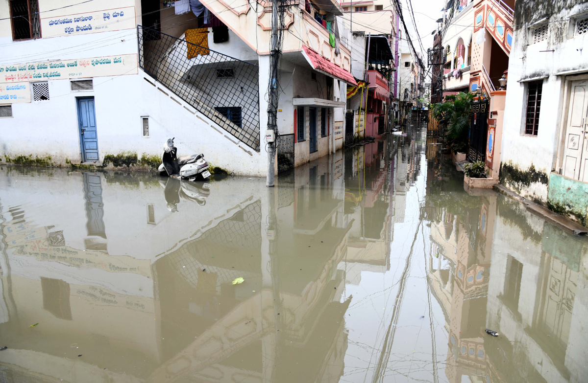 Heavy Rain In Hyderabad - Sakshi1