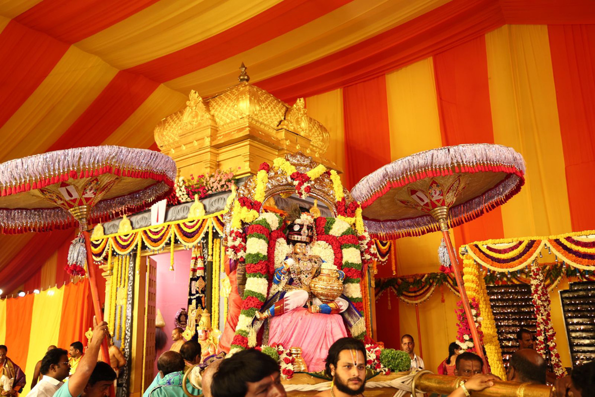 Sri Venkateswara Vaibhavotsavam At NTR Stadium - Sakshi10