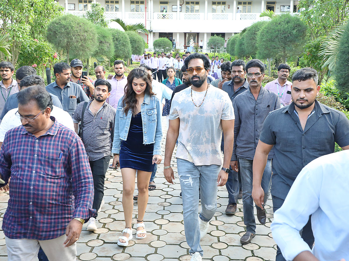 Manchu Vishnu and Payal Rajput Jinna Movie Promotions - Sakshi14