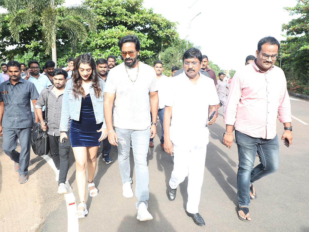 Manchu Vishnu and Payal Rajput Jinna Movie Promotions - Sakshi9