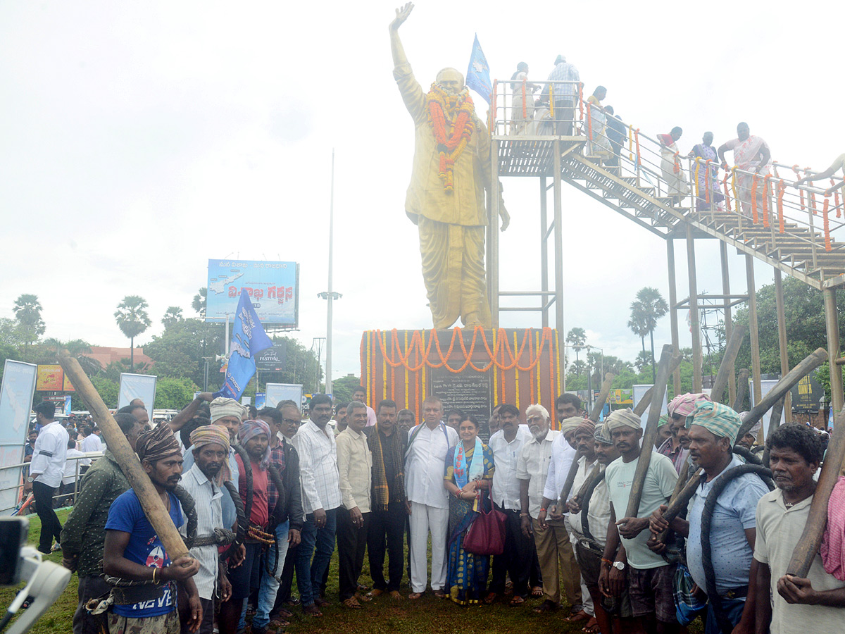 Visakha Garjana Rally Photo Gallery - Sakshi13