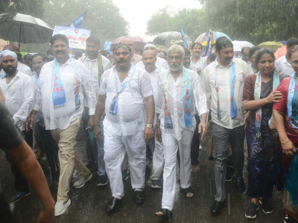 Visakha Garjana Rally Photo Gallery - Sakshi28