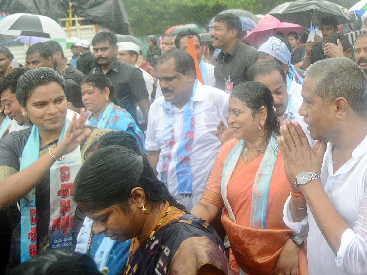 Visakha Garjana Rally Photo Gallery - Sakshi33