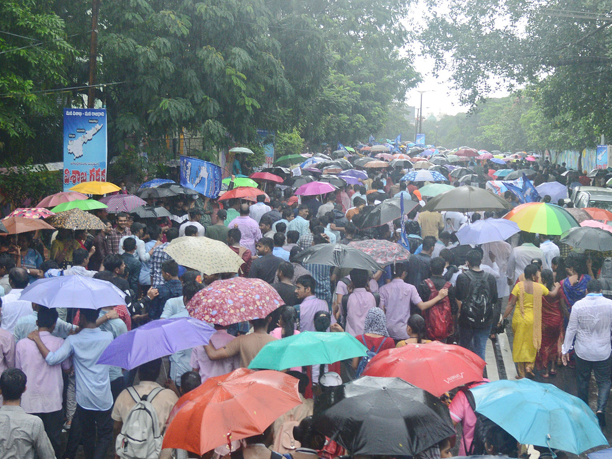 Visakha Garjana Rally Photo Gallery - Sakshi36