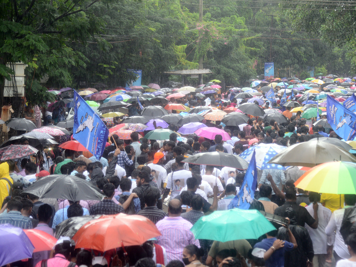 Visakha Garjana Rally Photo Gallery - Sakshi37