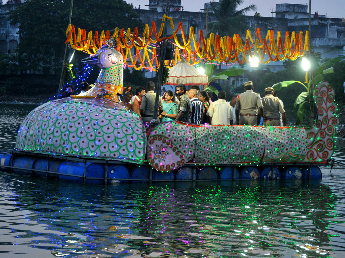 Sri Paidithalli Ammavari Teppotsavam Held at Vizianagaram Photo gallery - Sakshi3