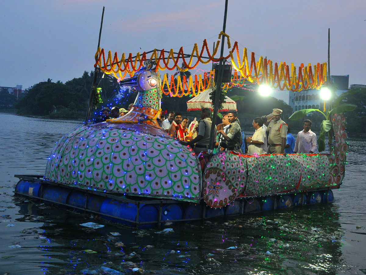 Sri Paidithalli Ammavari Teppotsavam Held at Vizianagaram Photo gallery - Sakshi4