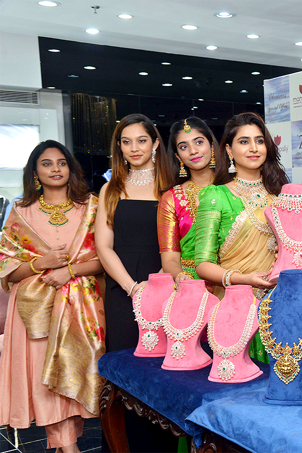 Models at Jewelry Shop in Hyderabad - Sakshi9