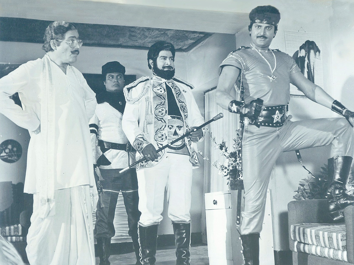 Tollywood Actor Manchu Mohan Babu Rare and Unseen Photos - Sakshi4