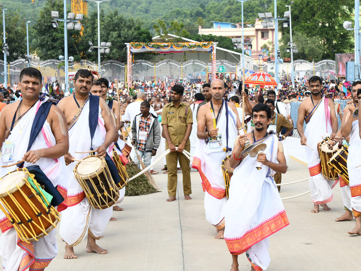 Tirumala Srivari Brahmotsavam 2022 Hanumantha Vahana Seva Photo Gallery - Sakshi22