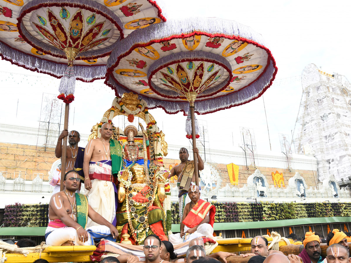 Tirumala Srivari Brahmotsavam 2022 Hanumantha Vahana Seva Photo Gallery - Sakshi4