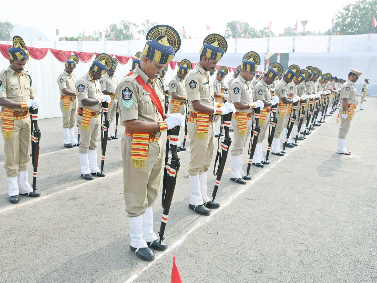 AP CM YS Jagan In Police Martyrs Commemoration Day - Sakshi17