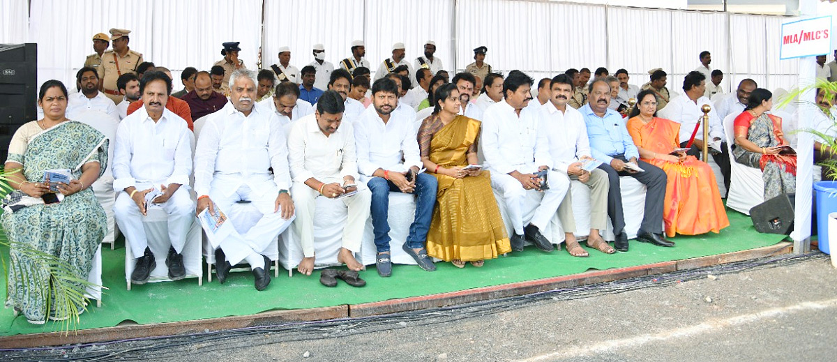 AP CM YS Jagan In Police Martyrs Commemoration Day - Sakshi20