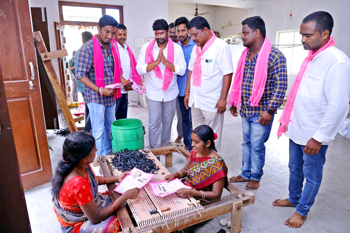 Munugode ByElections Party leaders Pictures  - Sakshi28