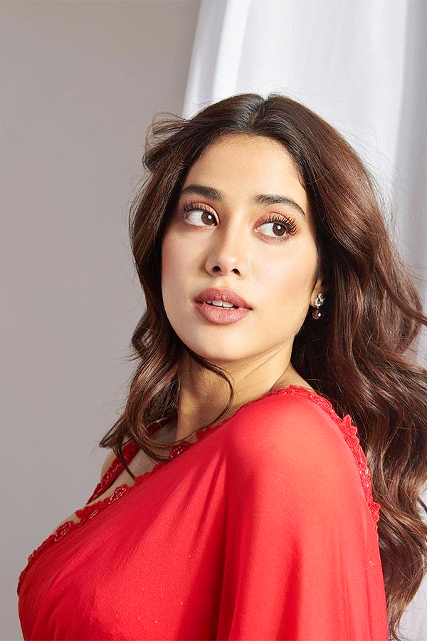 Youngest Bollywood Actress Janhvi Kapoor Latest HD Stills - Sakshi21