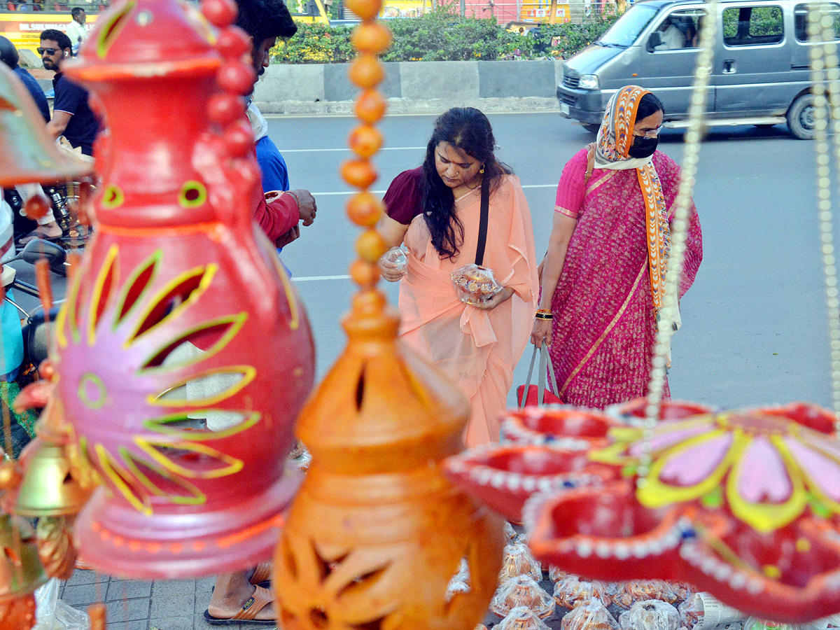 Diwali festival celebrations in Hyderabad Photo Gallery - Sakshi2