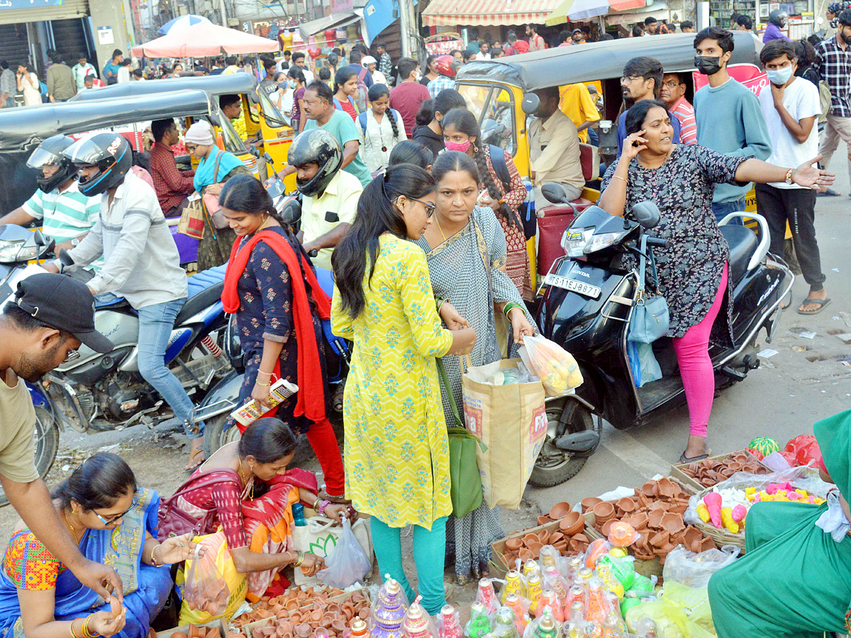 Diwali festival celebrations in Hyderabad Photo Gallery - Sakshi13