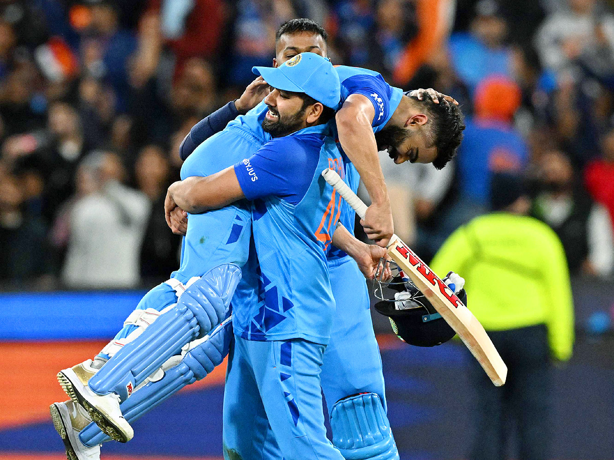 ICC T20 World Cup Photos After India won The Match Against Pakistan Photo Gallery - Sakshi12