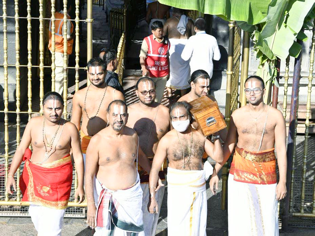 Solar Eclipse Tirumala Srivari Temple Closed Today - Sakshi3