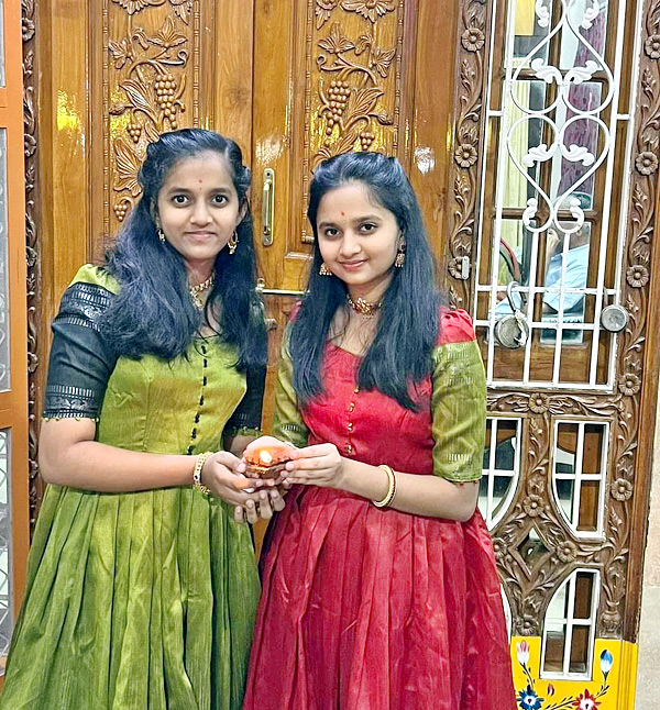 Diwali Celebrations in Telangana - Sakshi32