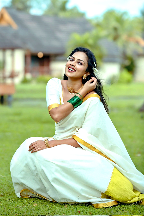 Actress Amala Paul Latest HD stills - Sakshi7